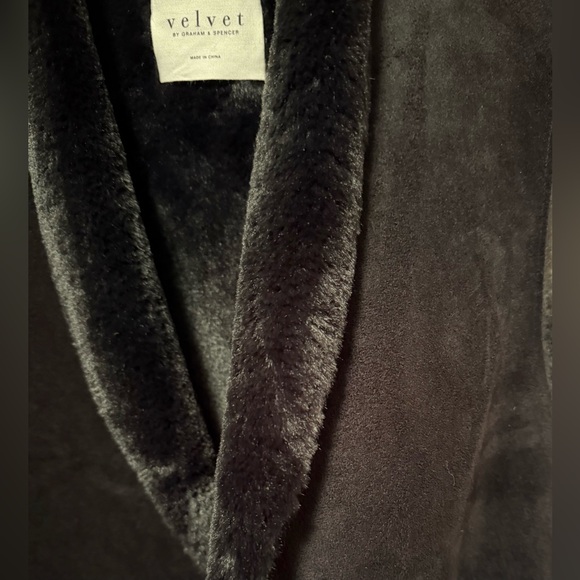 Faux suede/faux fur black by Velvet by Graham & Spencer. No size label / small - Picture 1 of 4